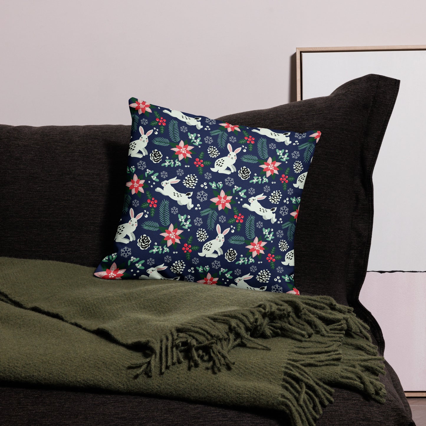 English Alt Text: "Metsäjanis - Polar Bunny Premium Pillow - Winter Wonder Comfort - Designed in Turku, Finland by Print N Stuff." Finnish Alt Text: "Metsäjanis - Polar Bunny Premium-tyyny - Talven ihmettä ja mukavuutta - Suunniteltu Turussa, Suomessa Print N Stuffin toimesta."