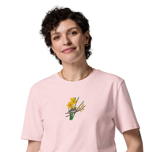 Robin and Daffodils - Unisex organic cotton t-shirt